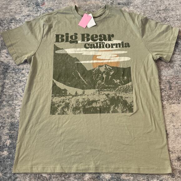 NWT Zoe+Liv Big Bear California Oversized Graphic T-Shirt Green Women's Size XL - Picture 2 of 7